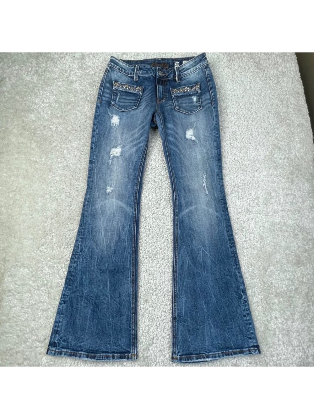 Miss Me Mid Rise Flare Distress Jean Embroidered Stud Patch Pocket Size 29x31.5